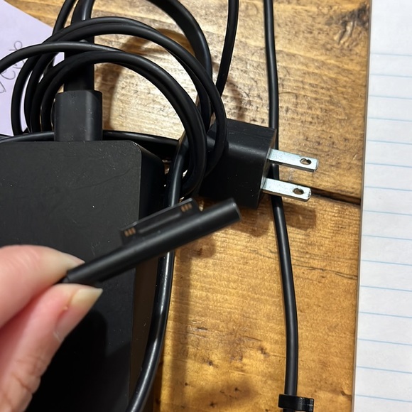 Microsoft Surface Pro 8 Charger - Picture 2 of 2